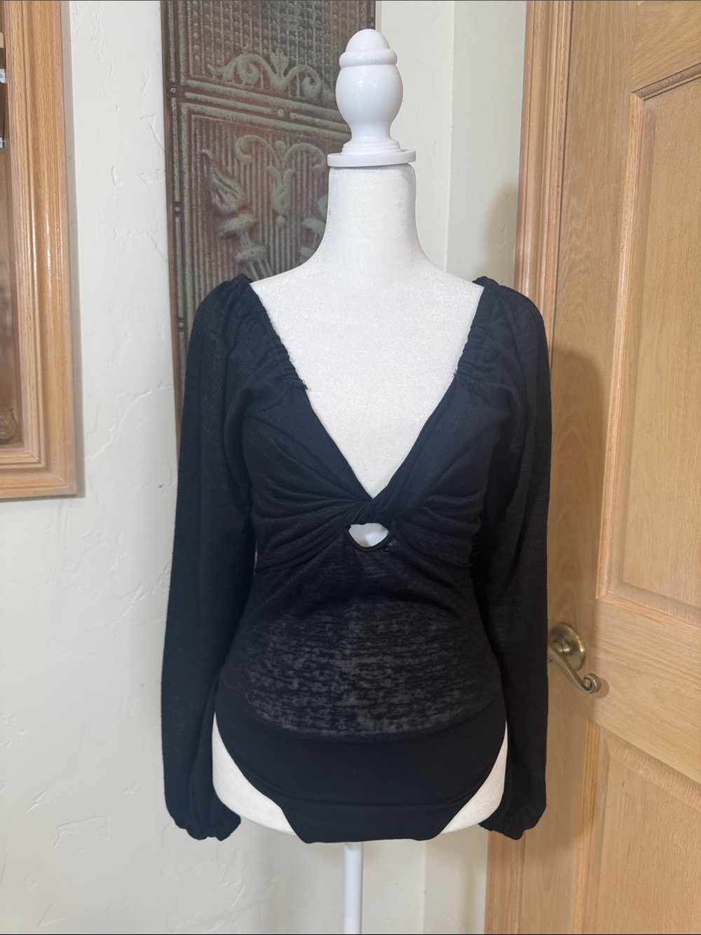 Promesa Black Long-Sleeve Twist Front Top